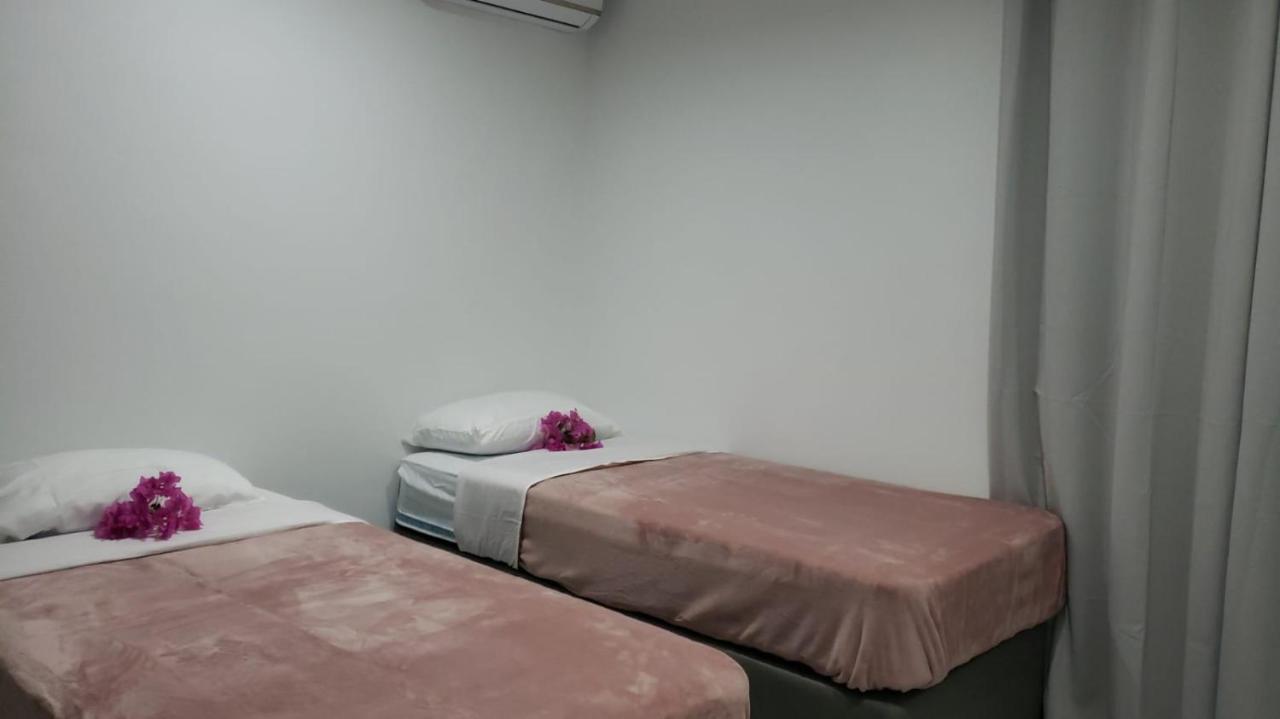 Cg Apartment - Flamboyan Willemstad Extérieur photo