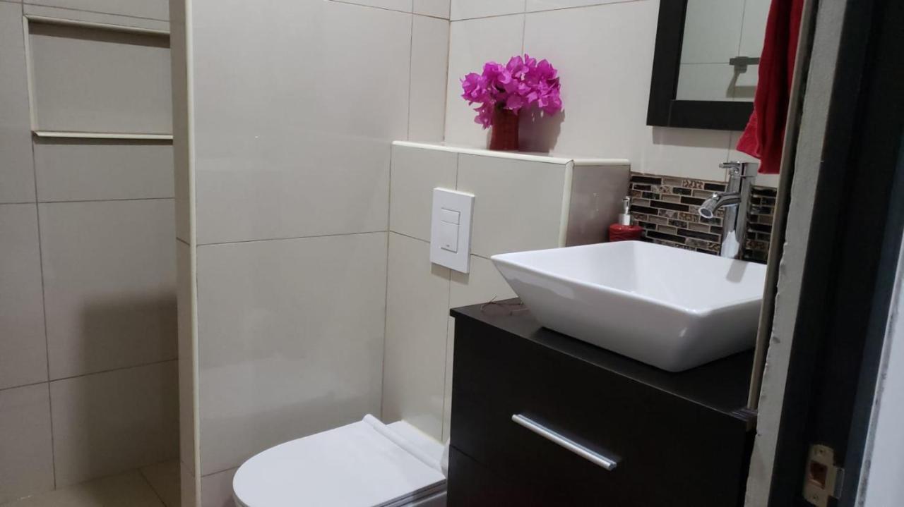 Cg Apartment - Flamboyan Willemstad Extérieur photo