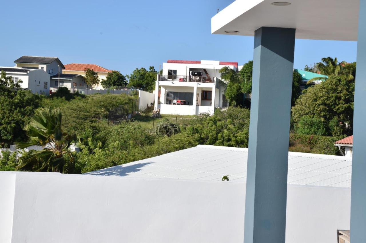 Cg Apartment - Flamboyan Willemstad Extérieur photo
